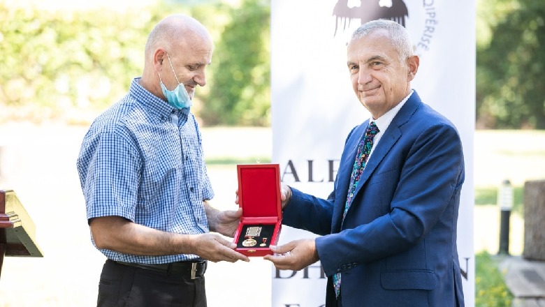 Meta vlerëson me titullin e lartë 'Për Merita të Veçanta Civile' mjekun e UÇK-së: Ka kontribuar kudo që ka shqiptarë