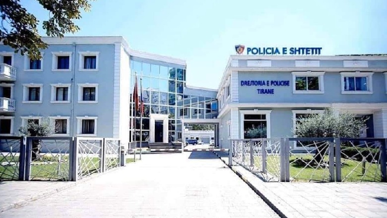Ushtronte dhunë fizike dhe psikologjike ndaj të ëmës, arrestohet 28-vjeçari në Tiranë