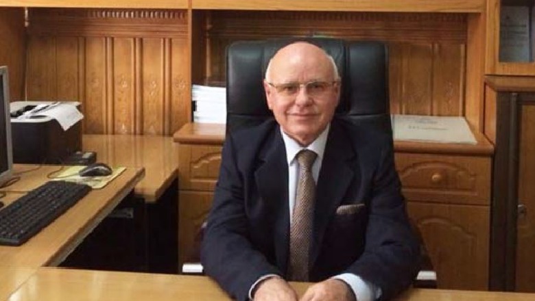 Bektash Mema zgjidhet rektor i universitetit 'Eqerem Çabej' në qytetin e Gjirokastrës
