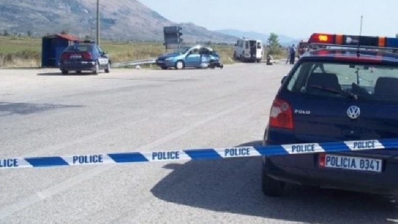 Dy automjete përplasen me njëra tjetrën tek 'Rana e Hedhun' në Shëngjin, një i plagosur