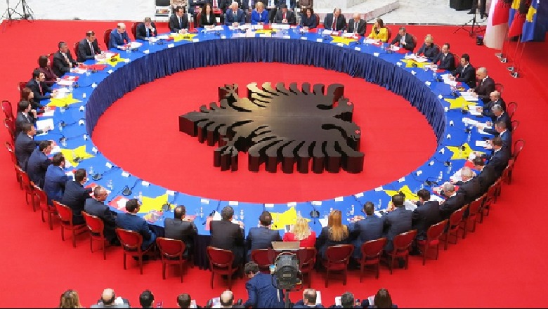 Kosovë-Shqipëri mbledhje të përbashkët në shtator, do nënshkruhen 3 marrëveshje të mëdha