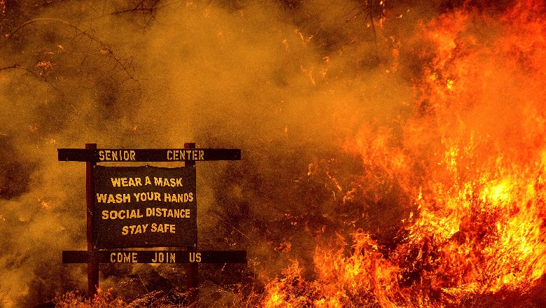 SHBA/ Kalifornia vazhdon të shkatërrohet nga zjarret, 6 të vdekur dhe mbi 60 mijë të evakuuar (FOTO)