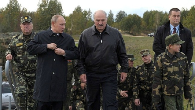 Kriza në Bjellorusi/ Presidenti rus Vladimir Putin fton Lukashenko-n për të vizituar Moskën