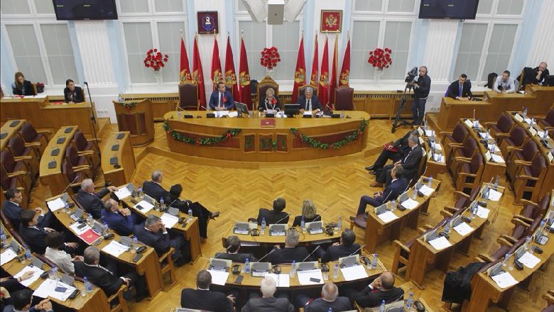 Shqiptarët me tetë zëvendësministra në Qeverinë e re në Maqedoni