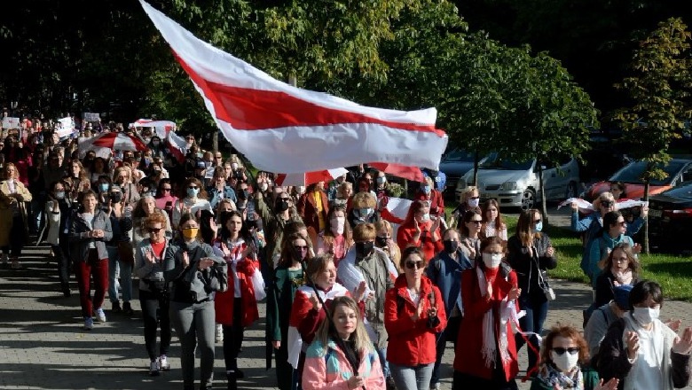 Arrestohen dhjetëra qytetarë bjellorus gjatë Marshimit të Solidaritetit