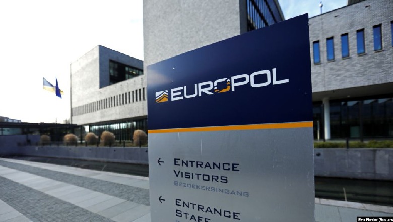EUROPOL/ Konfiskohen 27 milionë maska të falsifikuara