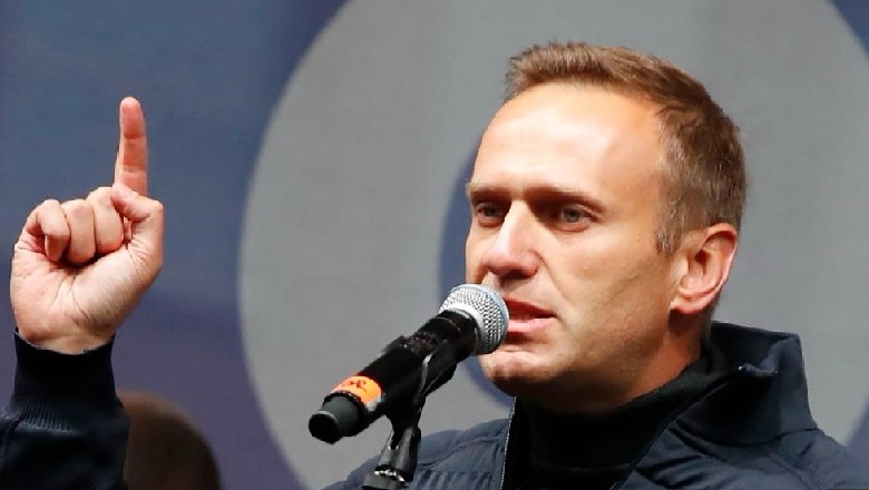 Helmimi i Navalny/ Merkel viziton kritikun e Kremlinit: Bota pret një përgjigje nga Moska