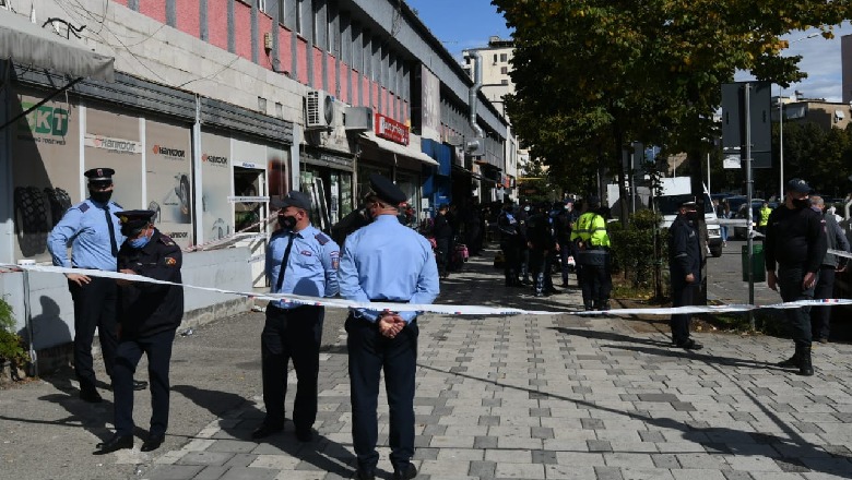 Tiranë/ Iu ka mbaruar kontrata 20-vjeçare, pronarët tension me policinë, nuk lëshojnë godinat