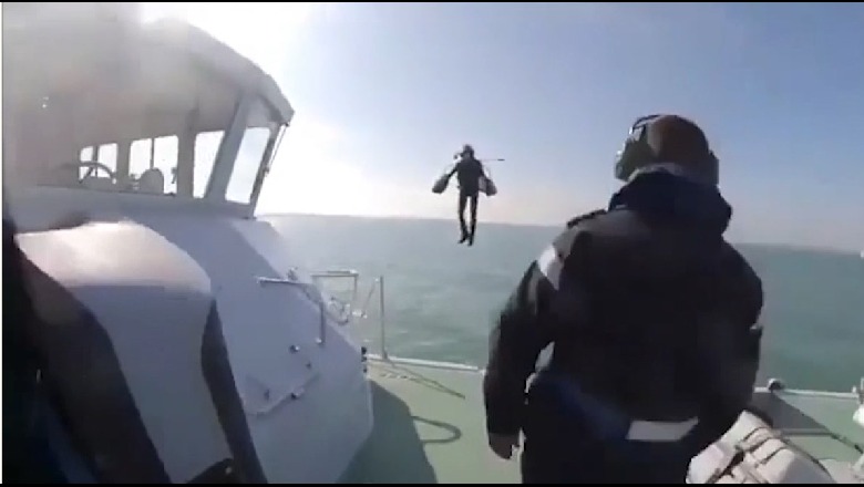 Marina Angleze teston pajisjen! Gati 'njeri fluturuese' për të kaluar nga një anije në tjetra