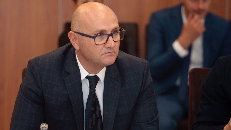 2 mln euro evazion fiskal me puset e naftës, gjykata lë në arrest shtëpie ish-drejtorin e OST-së, Klodian Gradecin