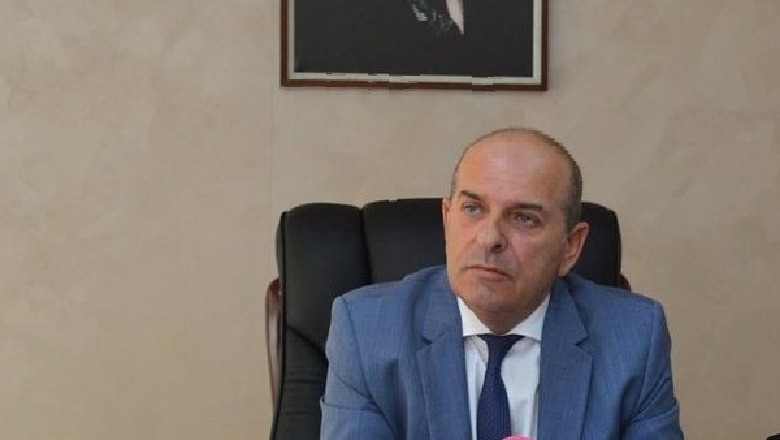 COVID/ Infektohet Rektori i Universitetit të Vlorës Roland Zisi! Konfirmohen pozitivë një mësues dhe një nxënës