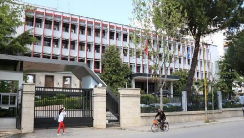 Nga nesër Kapshtica e mbyllur, Ministria e Jashtme njofton qytetarët shqiptarë