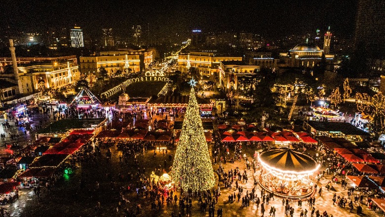 Agjencia evropiane e lajmeve rendit Tiranën mes 5 qyteteve që duhen vizituar për Krishtlindje