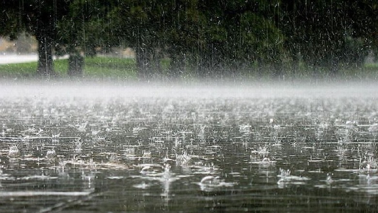 Java nis me reshje shiu dhe vranësira, ja parashikimi i motit për sot