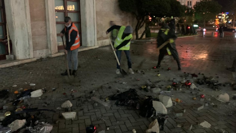 Shkatërrimet dhe dëmtimet gjatë protestës, Bashkia e Tiranës në punë për rikthimin e tij si më parë (FOTO)
