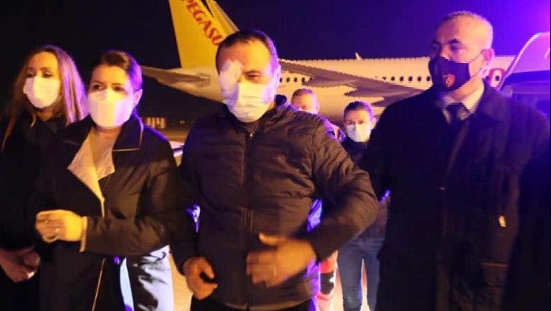I shoqëruar nga Manastirliu dhe Veliu/ U dëmtua në sy gjatë protestës, efektivi i policisë niset për në Turqi për ndërhyrje të specializuar