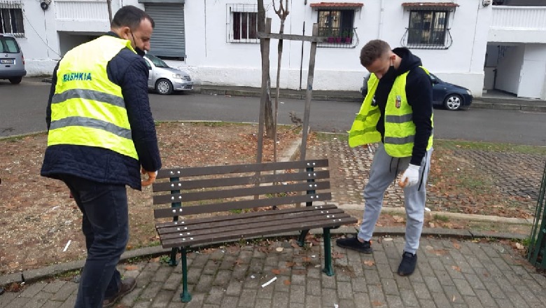 Stola të rinj në lulishtet dhe lagjet e Tiranës, riparohen edhe të dëmtuarit