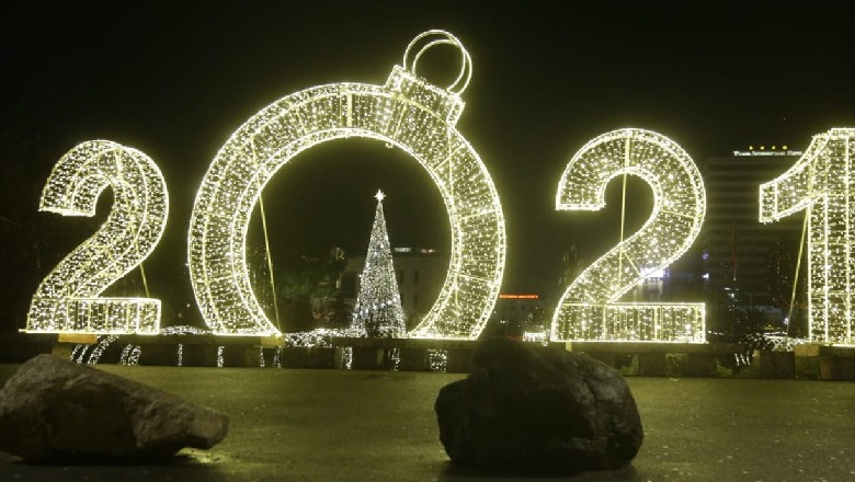 Report Tv dhe Shqiptarja.com ju uron gëzuar Vitin e Ri 2021