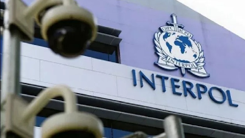 I shpallur në kërkim ndërkombëtar, Interpol vë në pranga 28-vjeçarin në Tiranë! Do të ekstradohet në Itali
