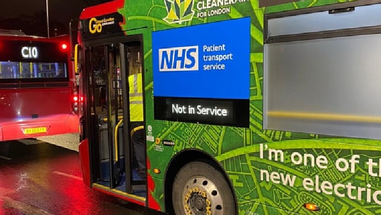 Presion mbi shëndetësinë/ Britani e Madhe shndërron autobusët në ambulanca për pacientët e prekur nga COVID-19 