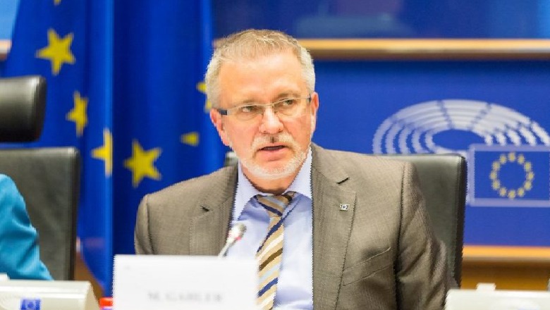 Kritikat e Ramës, koordinatori për Zgjerimin në PE: Shqipëria të plotësojë kushtet për anëtarësim! Meta: Qeveria injoroi plotësimin e tyre