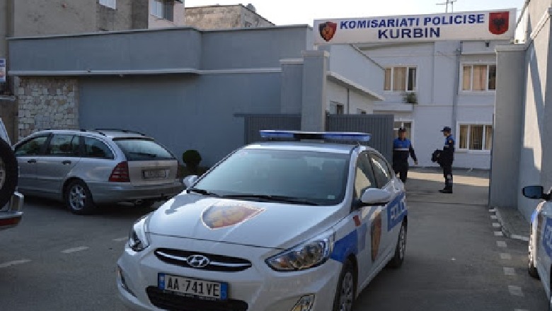 Adoleshenti plagos me thikë në gjoks 18-vjeçarin në Kurbin, kapet pas pak minutash! I plagosuri dërgohet te Trauma në Tiranë