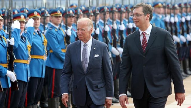 Urimi i presidentit të SHBA-së Joe Biden shkaktoi reagime të shumta në Beograd