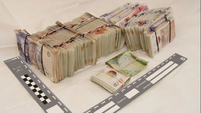 U kapën me 56 mijë paund në dy çanta, arrestohet 3 shqiptarë në Angli! Dyshohen si pjesë e një grupi kriminal