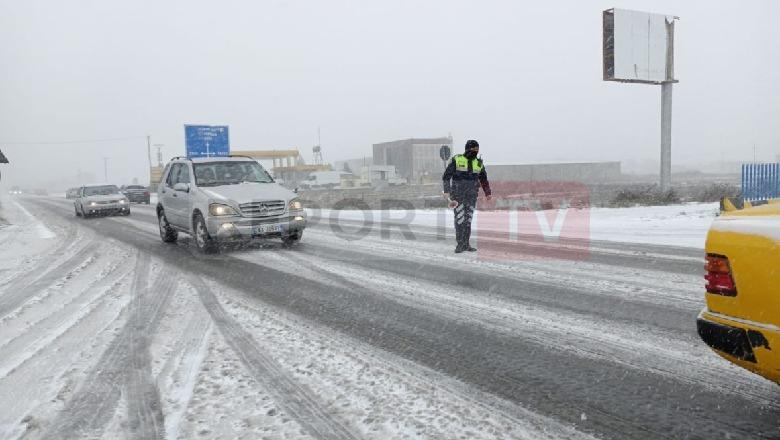 Reshjet e dëborës/ Nuk mori masa për mirëmbajtjen e aksit Balldren-Lezhë-Milot, nën hetim kompania