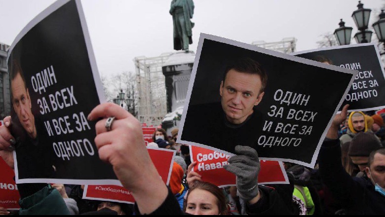 A mundet Navalny ta rrëzojë Vladimir Putin nga pushteti?
