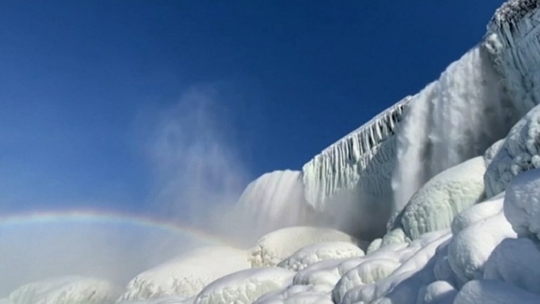 Vala e të ftohtit në SHBA, ujëvara e Niagarës e rrethuar nga akulli