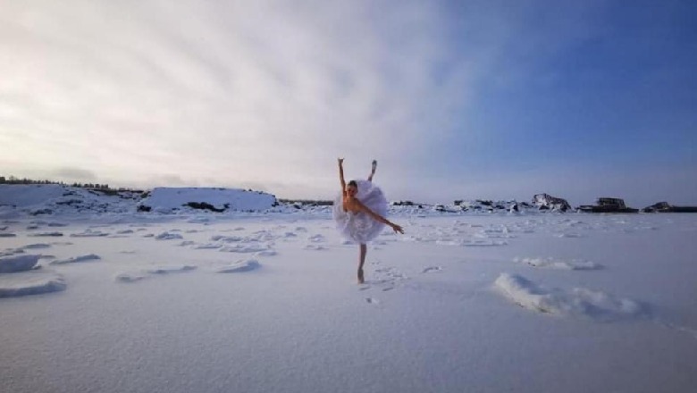 Historia frymëzuese,  balerina ruse interpreton,  Liqenin e Mjelmave në -15 gradë (VIDEO)