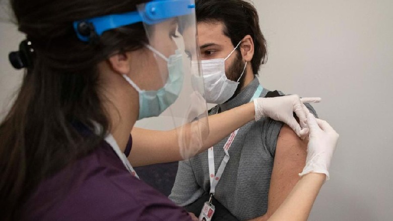 Ministri i Shëndetësisë Kikilias: Derisa EMA e aprovon AstraZeneca, vaksinimi në Greqi do të vazhdojë normalisht  