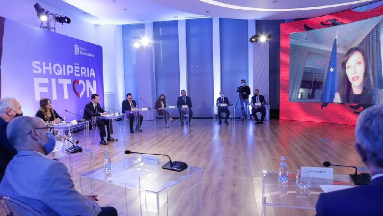 Eurokomisionerja quan 'tryezë të rrumbullakët për Shqipërinë' bisedën me Bashën