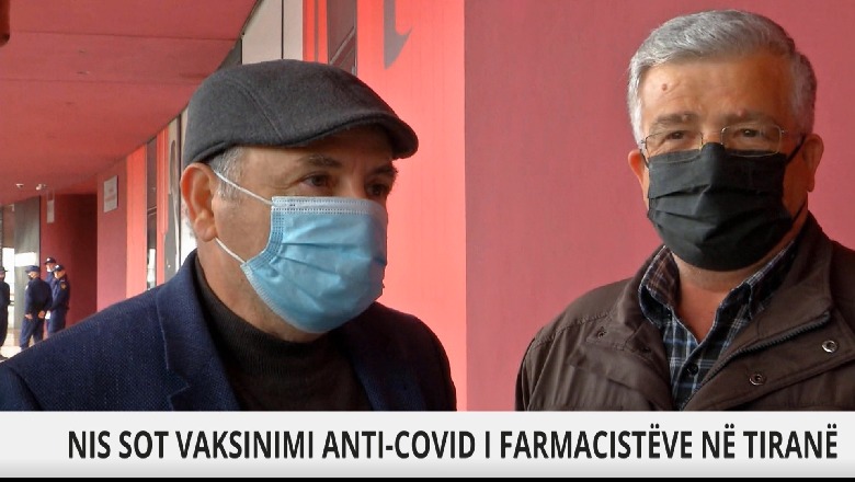 Marrin sot dozën e parë AstraZeneca, farmacistët për Report Tv: Mezi e prisnim! Duhet të ishim ndër të parët! Çdo vaksinë është njësoj