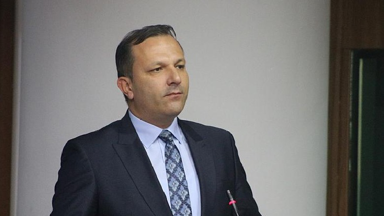 Maqedoni e Veriut, lëshuan 215 pasaporta të falsifikuara arrestohen 9 oficerë 