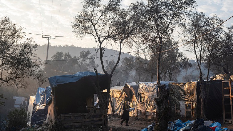 Pandemia e shkaktuar nga COVID-19 ndërlikon më tej situatën e refugjatëve në Ballkan