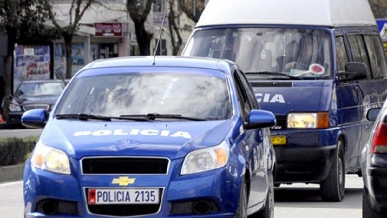 Sherr mes disa personave në Tropojë, kundërshtojnë policët dhe i dëmtojnë makinën gjatë shoqërimit