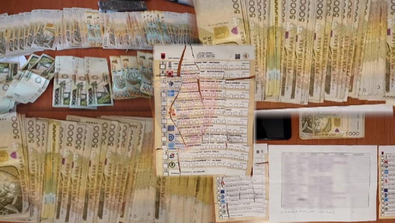  Burime: Kapen në Vlorë 2 persona që po tentonin të blinin vota për LSI-në, u gjenden para dhe bllok shënimesh me emra! U sekuestrohen celularët