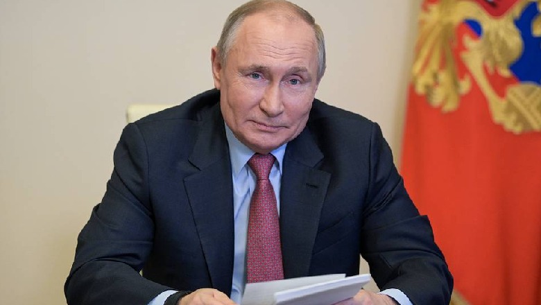 Putin: Vaksina ruse Sputnik V është po aq e besueshme sa kallashnikovi 