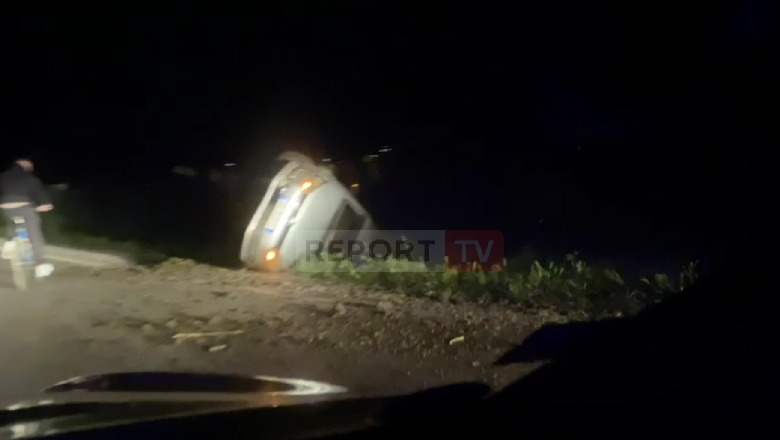 Aksident në aksin Elbasan-Librazhd, makina përmbyset në rrugë! Shpëton për mrekulli shoferi (VIDEO)