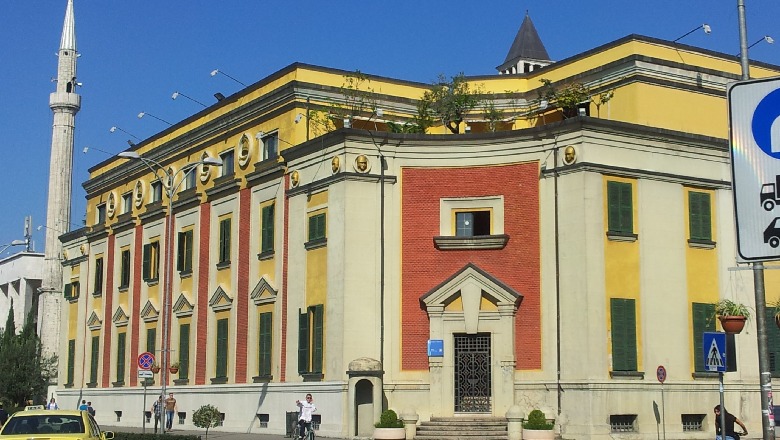Lajm i mirë, Bashkia e Tiranës hap aplikimit për regjistrimin e fëmijëve në çerdhe