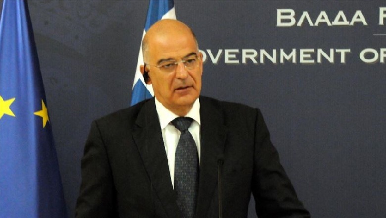Para vizitës në Prishtinë, ministri i jashtëm grek bisedë telefonike me Lajçak