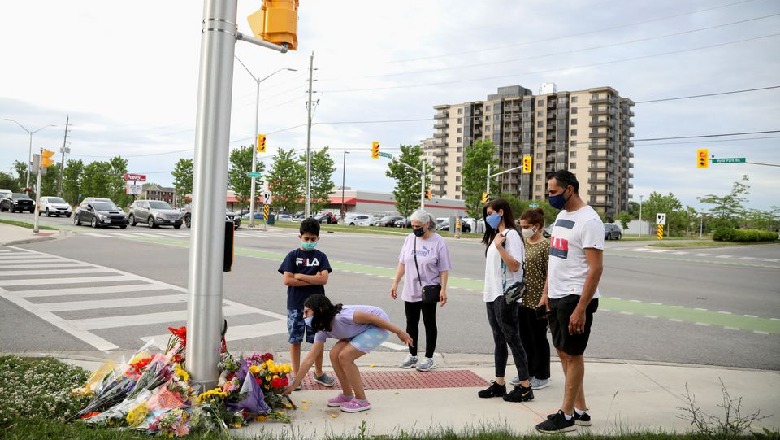 'I sulmoi me automjetin e tij sepse ishin myslimanë', 20-vjeçari në Kanada vret 4 prej 5 anëtarëve të një familjeje, mes tyre edhe një 15-vjeçare 