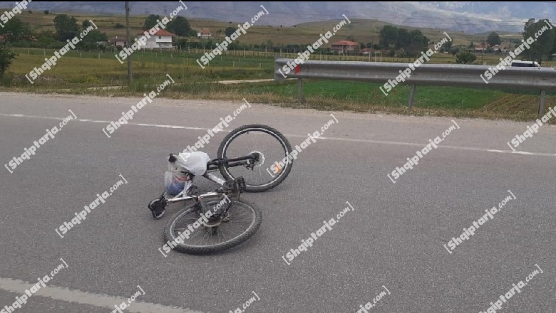 Aksident në Pogradec, makina përplas drejtuesin e biçikletës