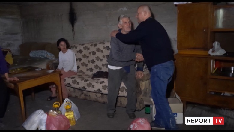 Report Tv në banesën e rrënuar e familjes Ismaili në Mbjeshtovë të Beratit! Të gjithë të sëmurë, të uritur dhe të pastrehë