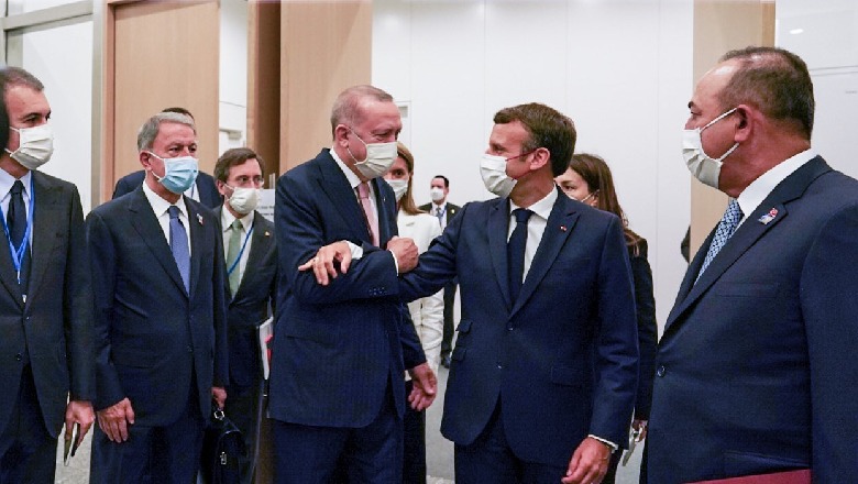 Macron dhe Erdoğan takohen në Bruksel! Presidenti francez: U takova për qartësi dhe respekt