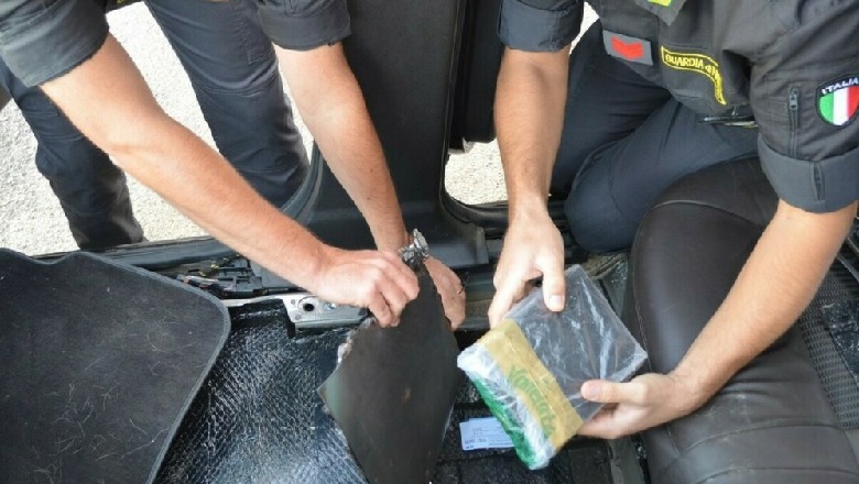 Gjendet kokainë në Brindizi, në një kamion që kishte hyrë nga Shqipëria
