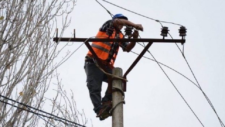 Rikonstruksioni i kabinave, këto zona në Tiranë do të mbeten për 7 orë pa energji elektrike ditën e nesërme