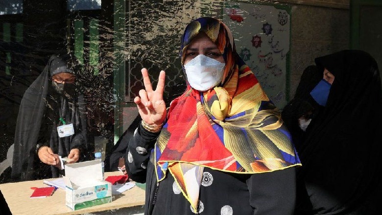 Iranianët drejtohen drejt qendrave të votimit,  zgjedhin sot presidentin